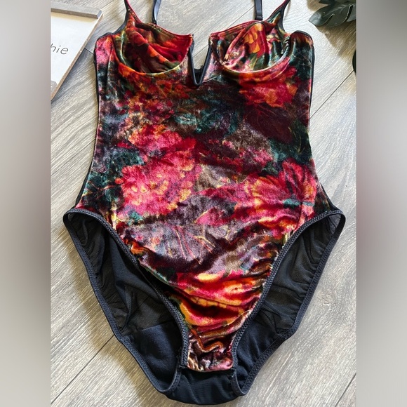 Vintage Victorias Secret 80s/90s Gold Label Teddy Sheer Velvet Bodysuit Size 34 - Picture 5 of 12